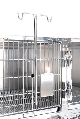 The pet cage is made by stainless steel 304.