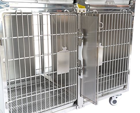 The pet cage is made by stainless steel 304.